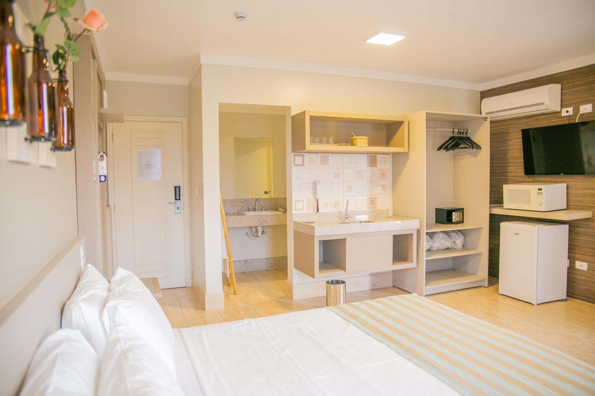 Suite com Varanda